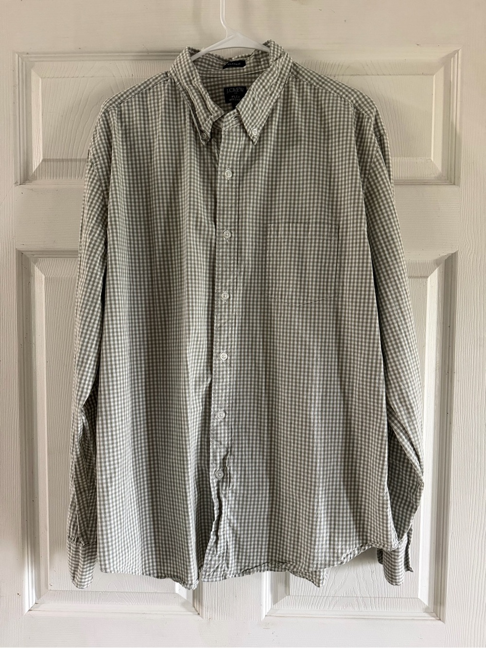 J. Crew Men's Green and White Gingham Button-Down Shirt